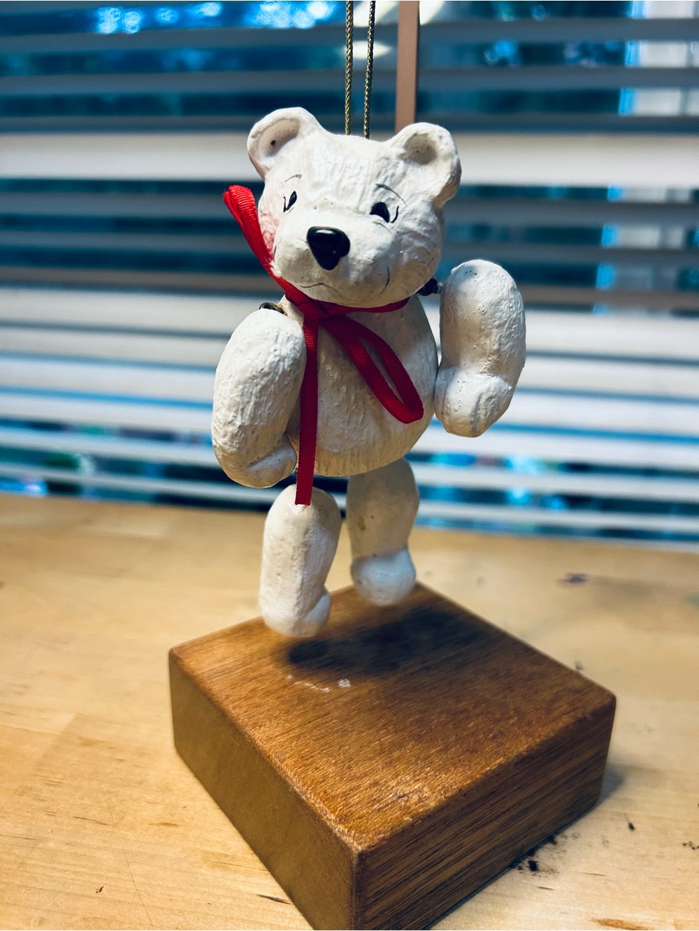 VINTAGE HOUSE OF HATTEN CHRISTMAS ORNAMENT JOINTED TEDDY BEAR 5" WHITE 1997